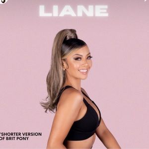 INH Ash Blinde Liane ponytail